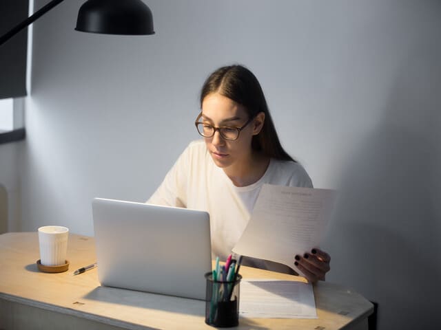 ¿Se puede opositar y trabajar a la vez?